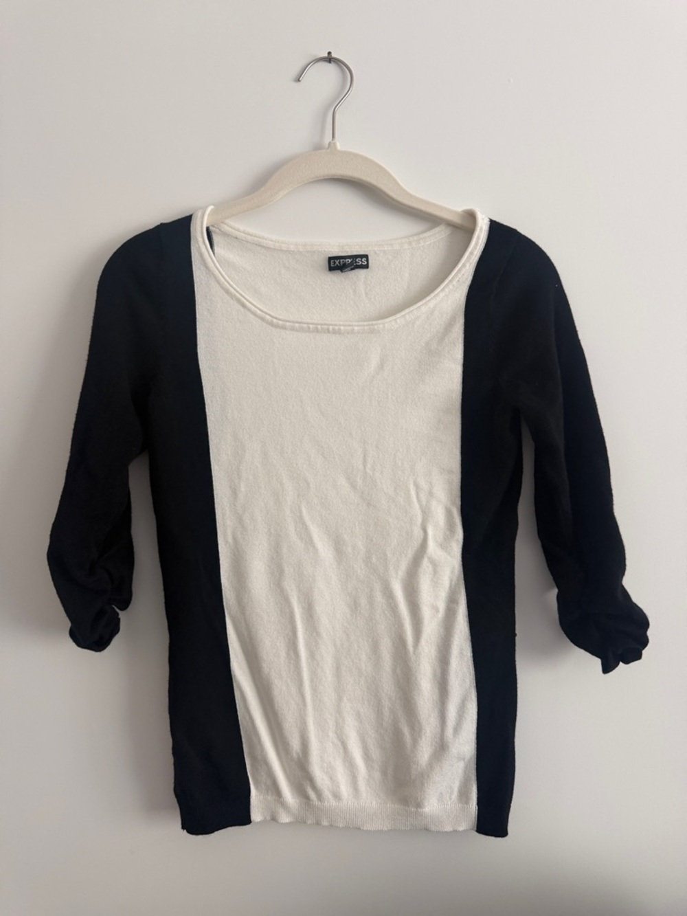 Express 3/4 bunched sleeve knit top